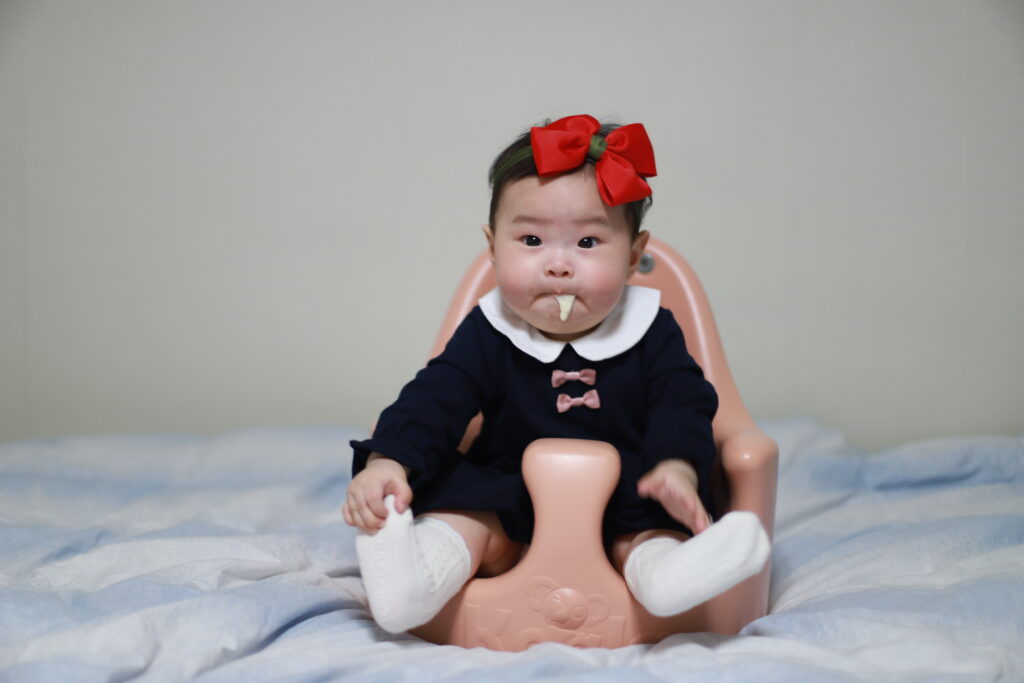 아기 토하는 사진